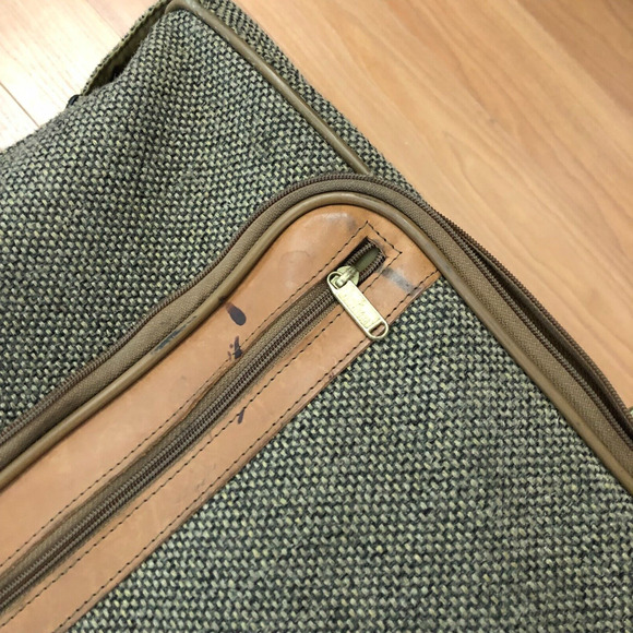 HARTMANN Vtg Tweed Leather Rolling Carry On Luggage Garment Bag Suitcase 24x22 - Picture 4 of 16